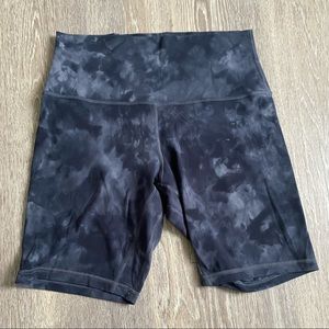 Align shorts 8”